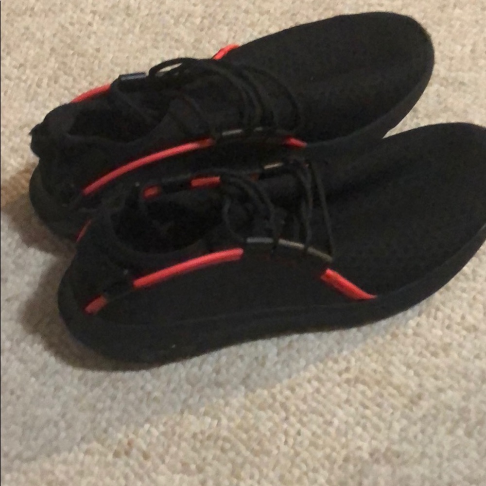 Shoes - Picture 2 of 2